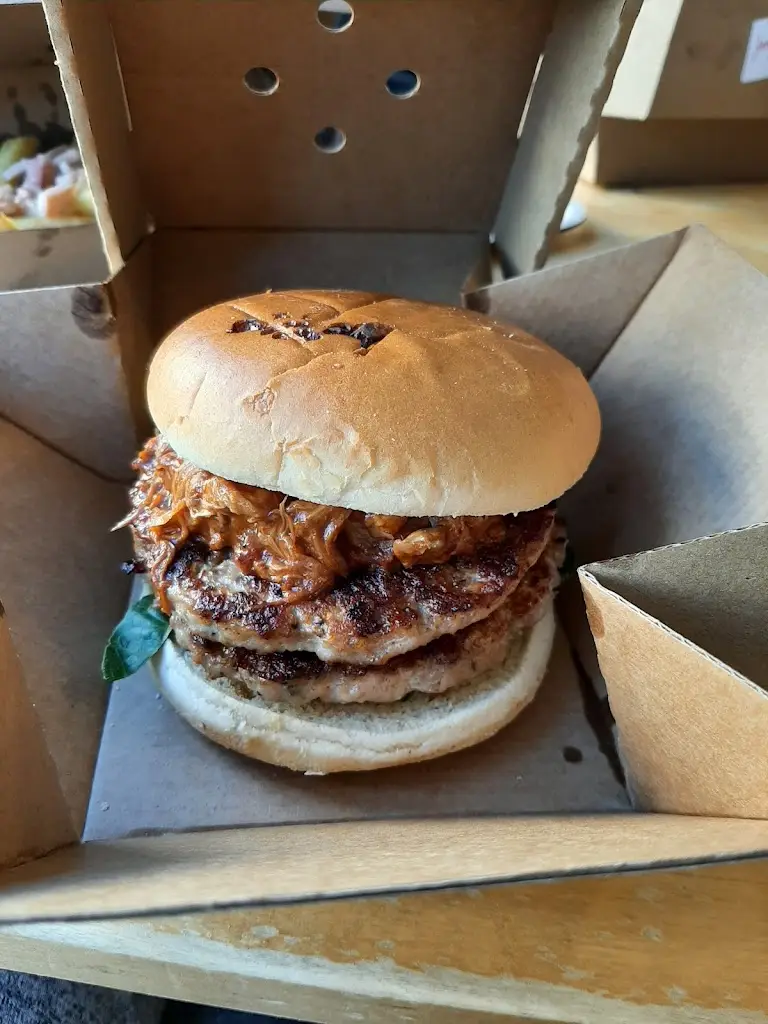 Maria Perry_Sheila's Café_Crewkerne_review