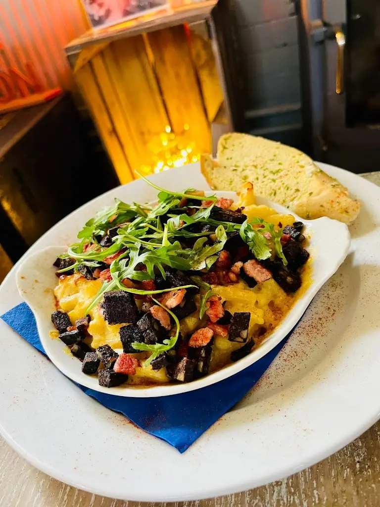 The Feed Station_Crewkerne_slider_image_2