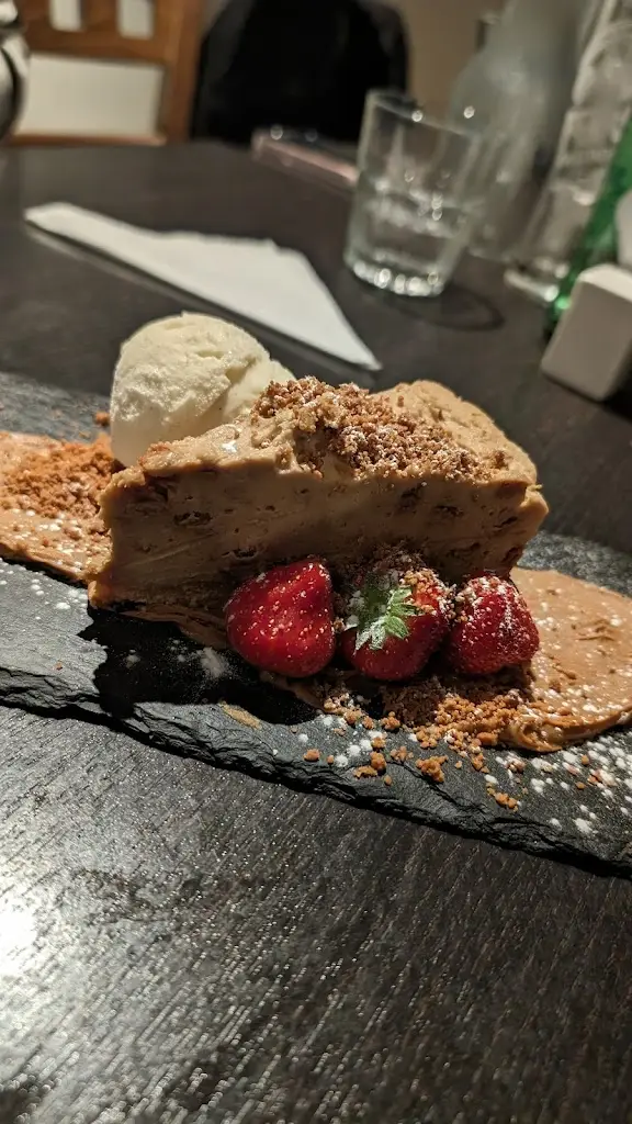 Menu_22 The Square_Cross Hills_image_6