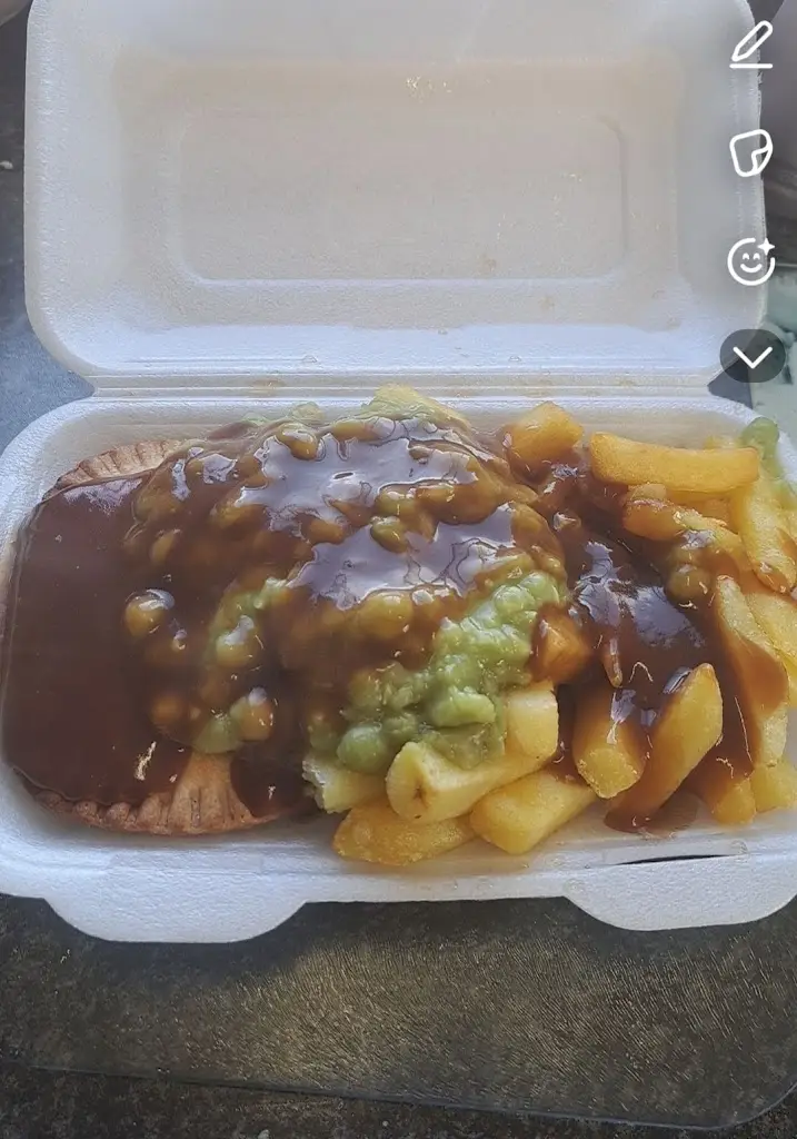 Menu_Linzis Snax_Cross Hills_image_7