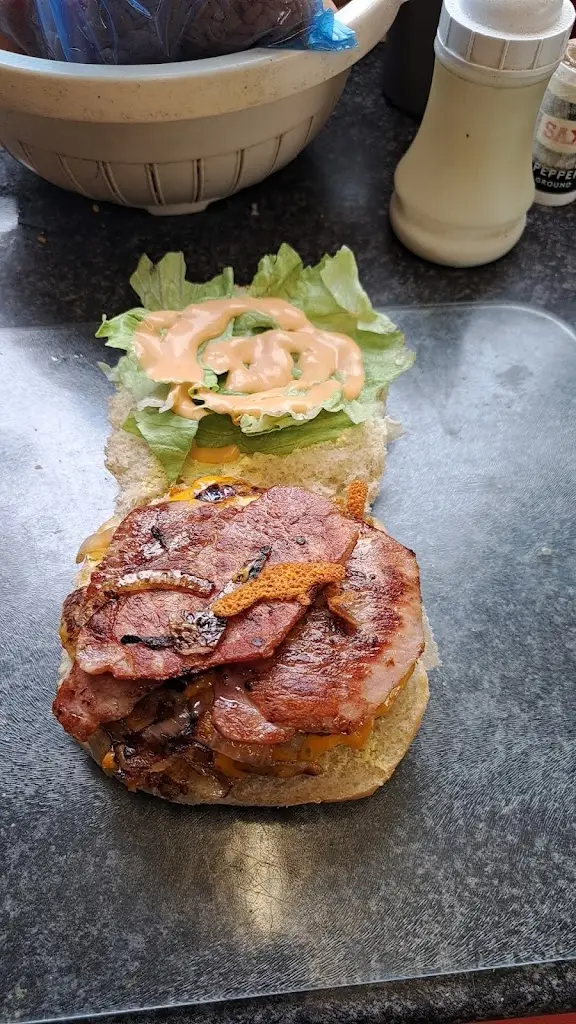 Menu_Linzis Snax_Cross Hills_image_9