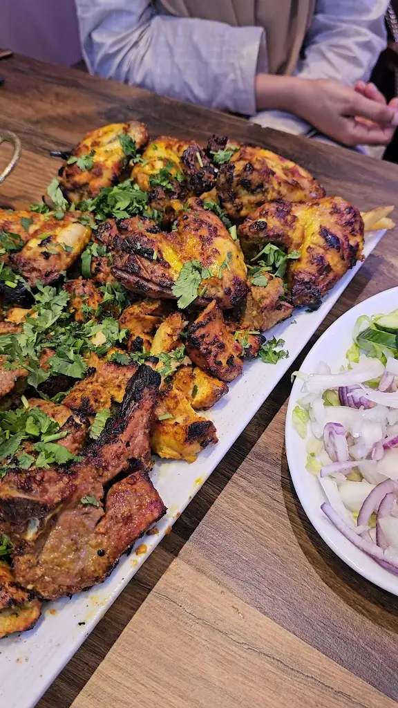 Original Lahori Taste_Crumpsall_slider_image_2