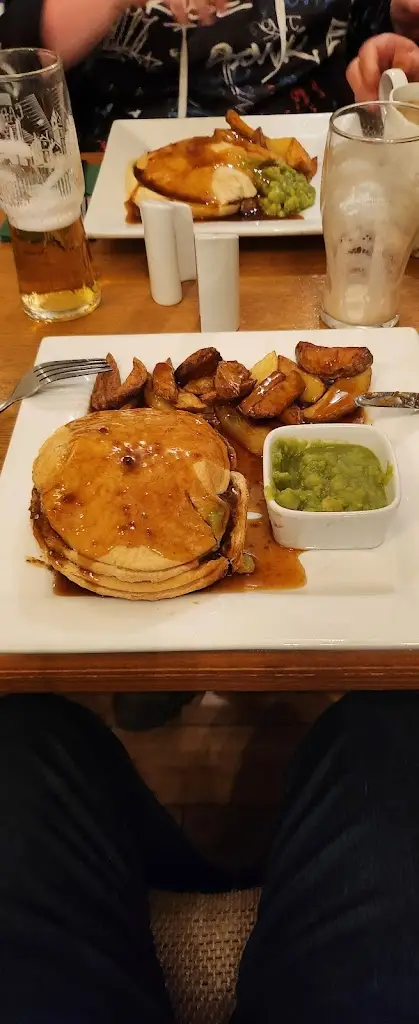 Paul Radford_Red Lion Crowle_Crowle_review