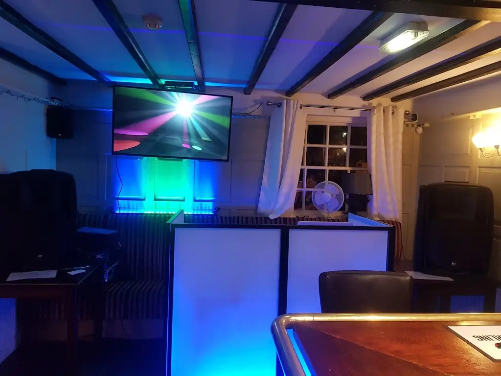 The White Hart_Crowle_slider_image_1