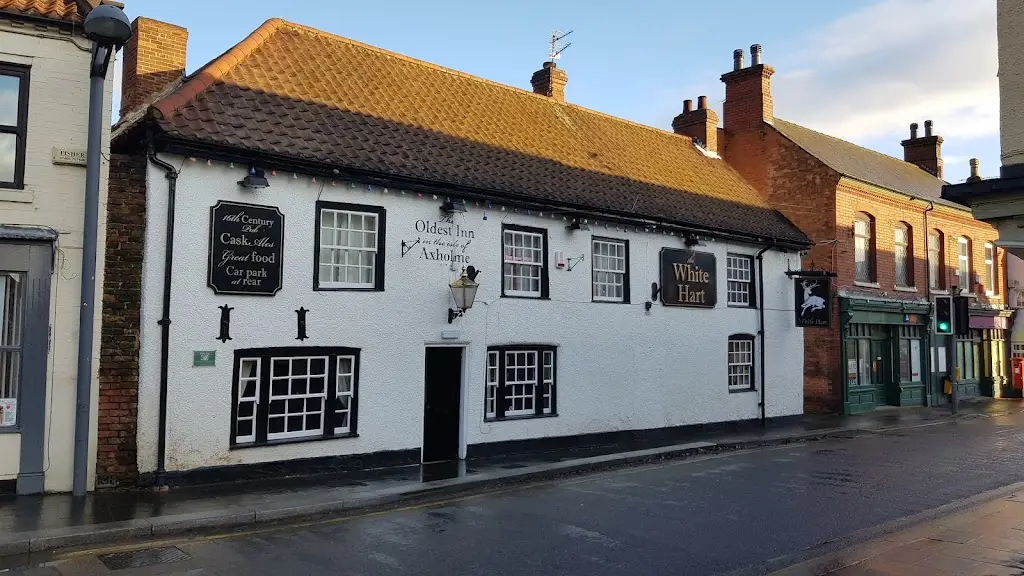 The White Hart_Crowle_slider_image_3