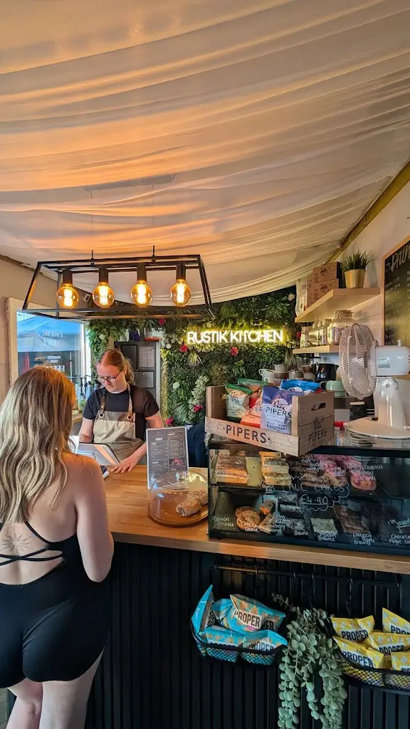 Kate G_Rustik Kitchen_Crowle_review