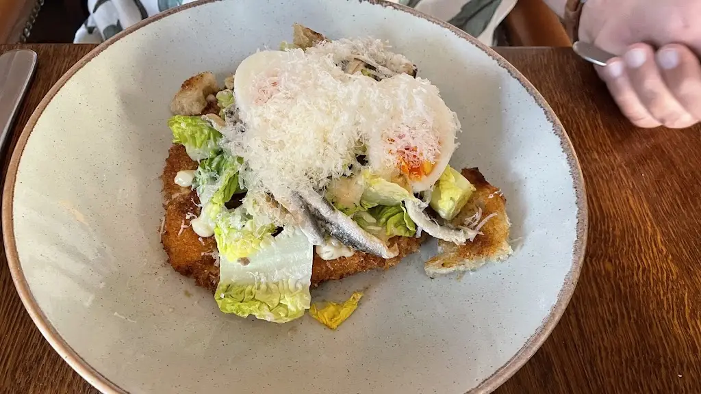 Michael Darbyshire_Out Lane Social_Croston_reseña