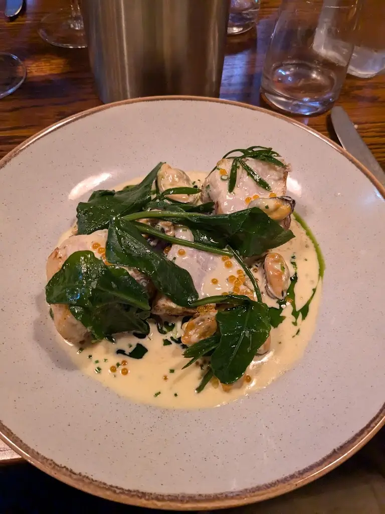 ChrisG G_Out Lane Social_Croston_reseña