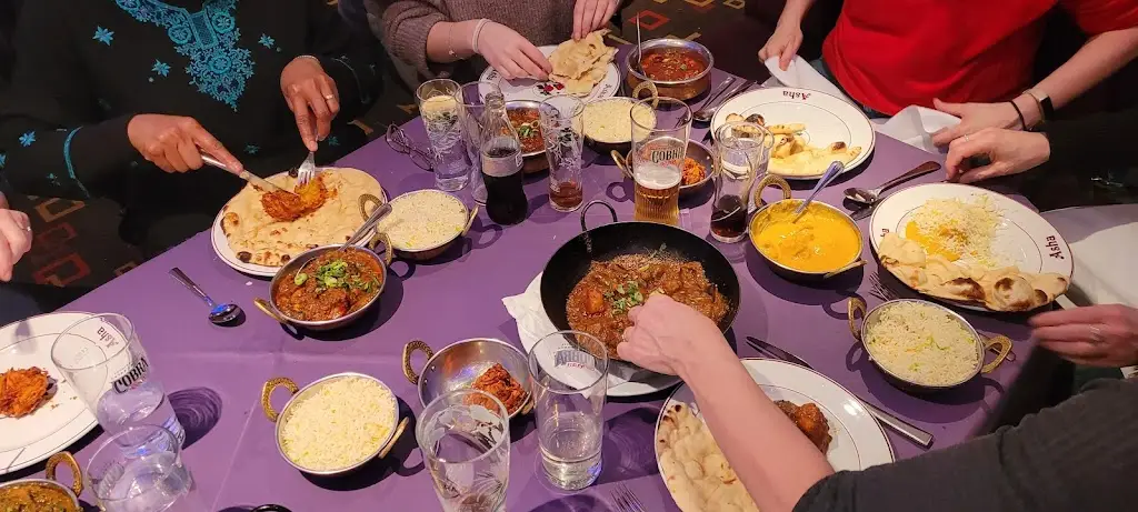 Phil Rhodes_Asha_Ashurst_review