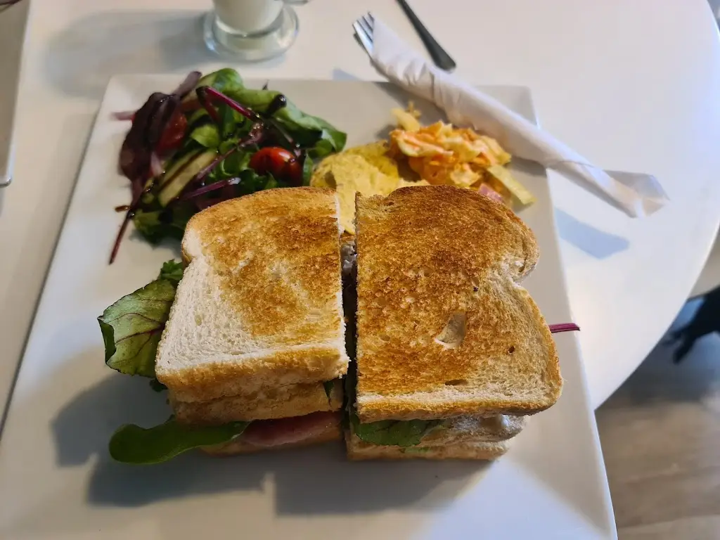 Menu_Thyme On The Yarrow_Croston_image_3