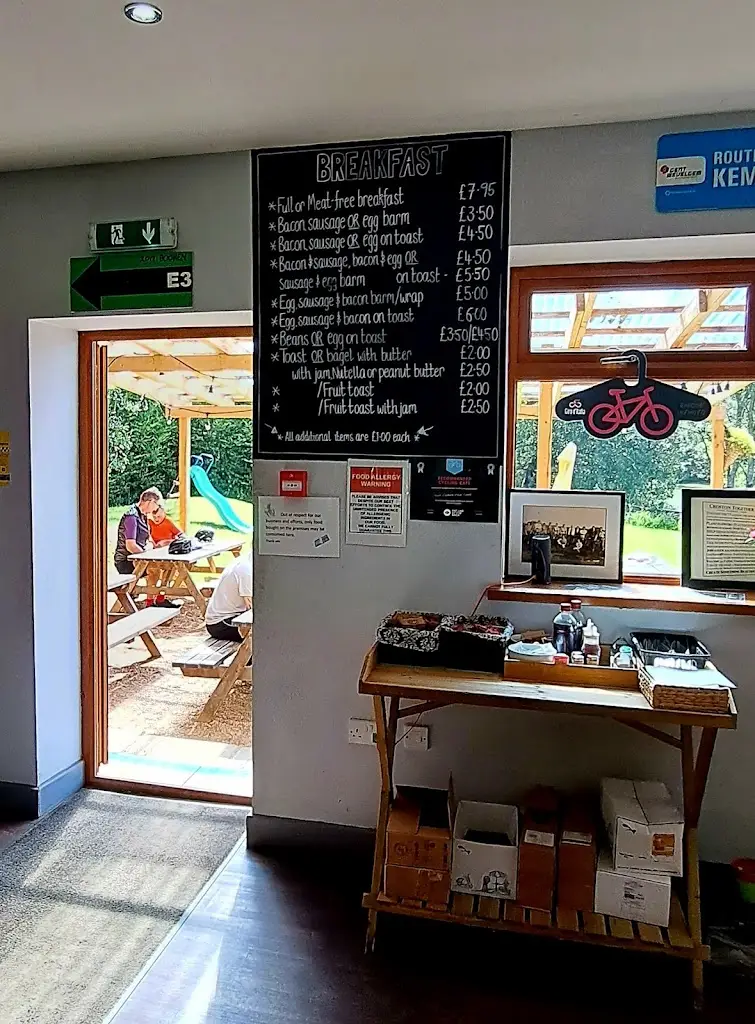 Terry Hooper_Twin Lakes Velo Cafe_Croston_review