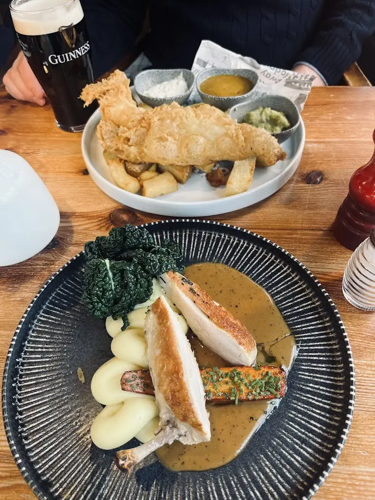 Victoria Jones_The Red Lion at Thurgarton_Aslockton_review