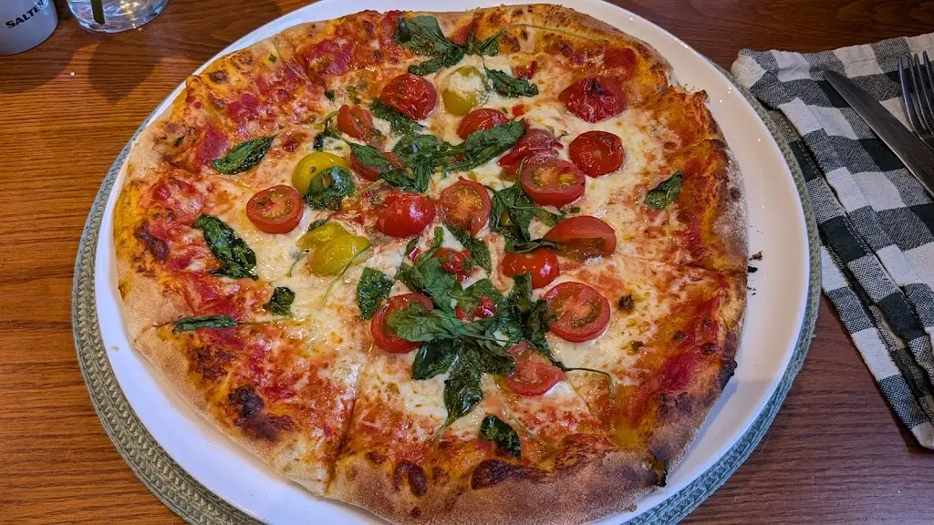 Giuliano’s Italian Restaurant_Crowland_slider_image_3