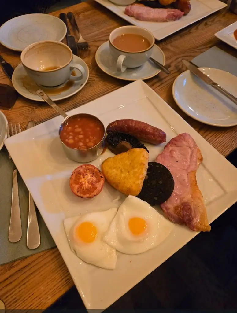 Lee S_The Greyhound Hotel , Restaurant & Bar, Cromford, Matlock_Cromford_review