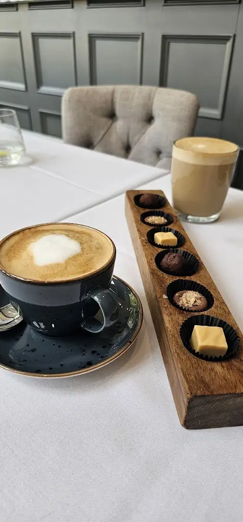 Menu_Stones_Cromford_image_7