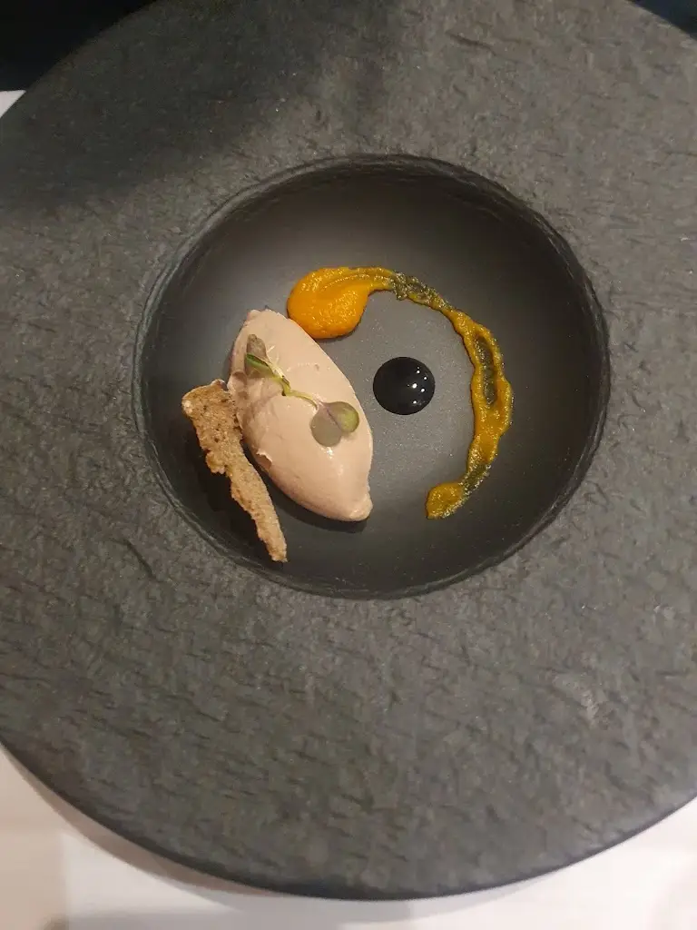 Menu_Stones_Cromford_image_8