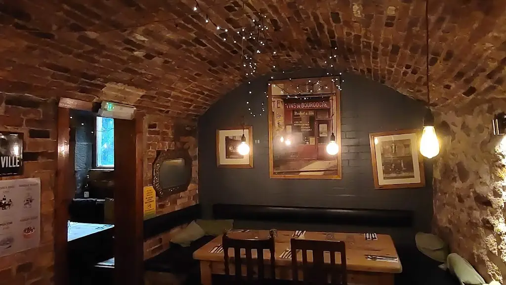 Le Mistral Wirksworth - French Restaurant_Cromford_slider_image_3