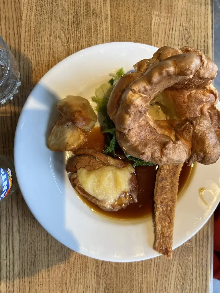 Menu_The Victoria_Addlestone_image_6