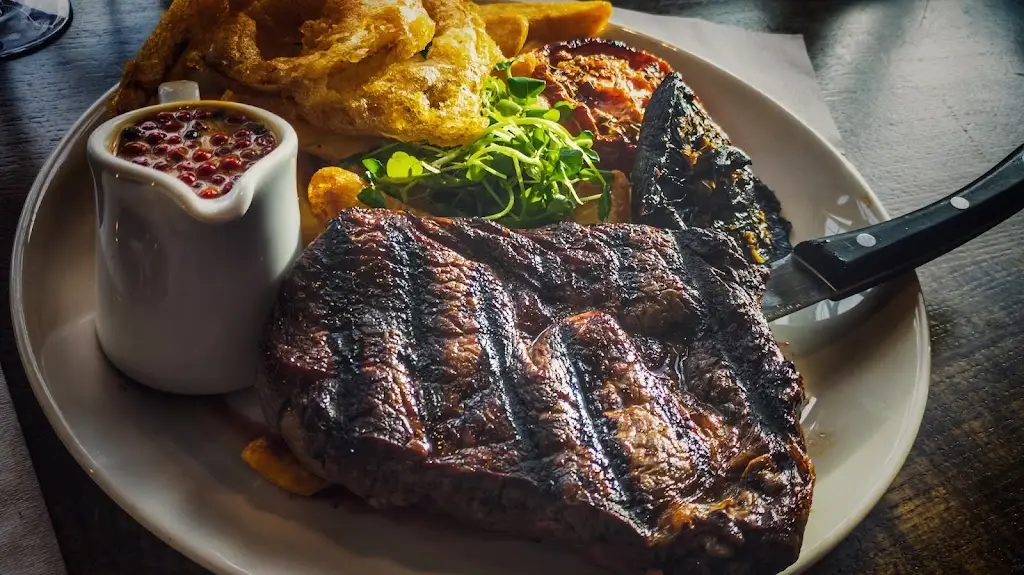 The Victoria_Addlestone_slider_image_2