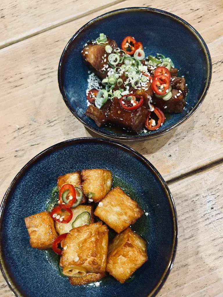 Shauni Weeds_Remarkable Hare_Cromford_recensione