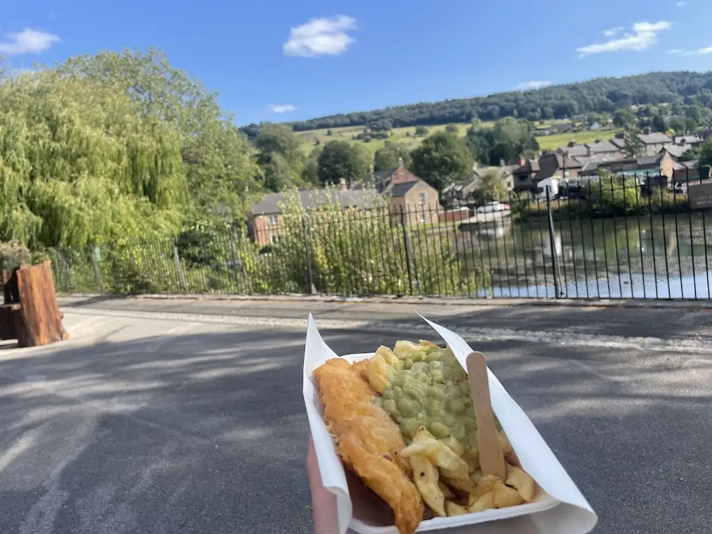 Robinsons Traditional Fish & chips_Cromford_slider_image_2