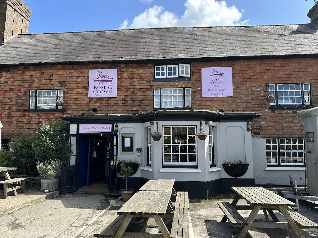 Rose & Crown Cuckfield_Cuckfield_slider_image_3