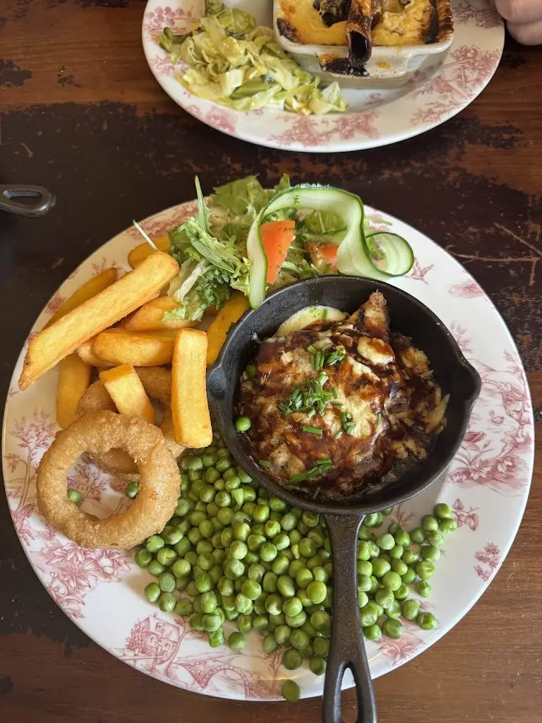 Rosa Fletcher_Blue Cap_Cuddington_review