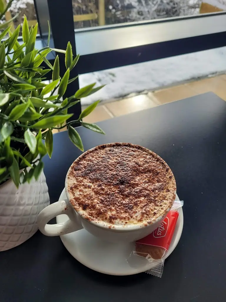 Menu_Latalia coffee lounge, pizzeria & Caterers_Cullingworth_immagine_3