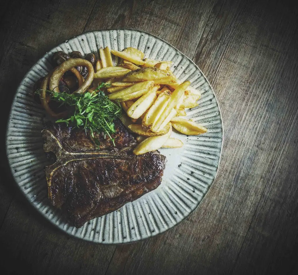 The Bowling Green Steakhouse_Ashbourne_slider_image_3