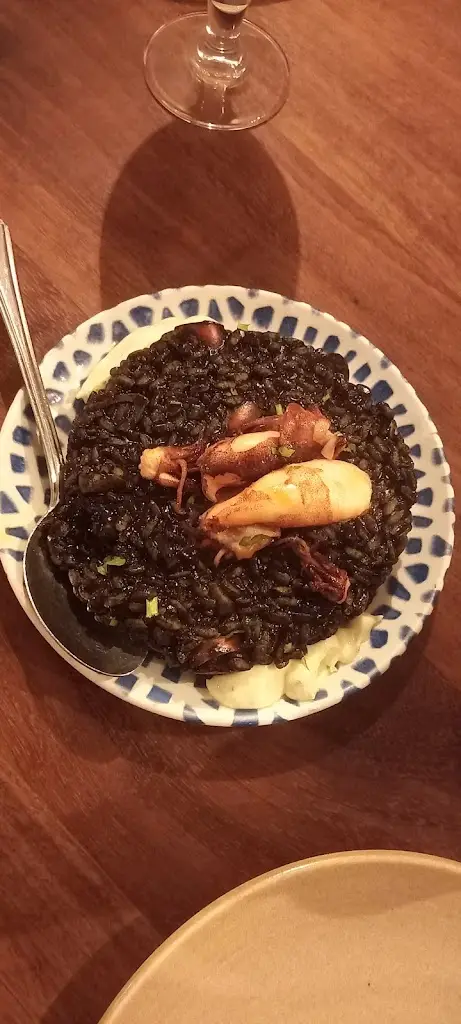 E H_La Fabrica_Crouch End_review