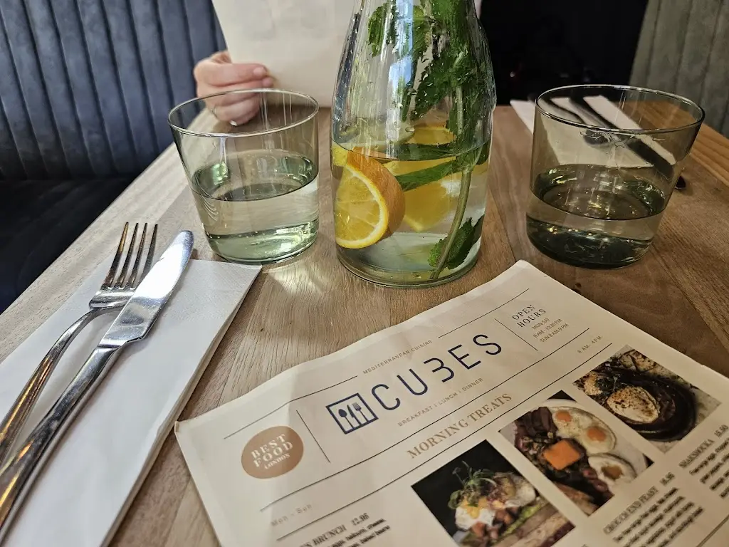 Mike Dalley_Cubes_Crouch End_review