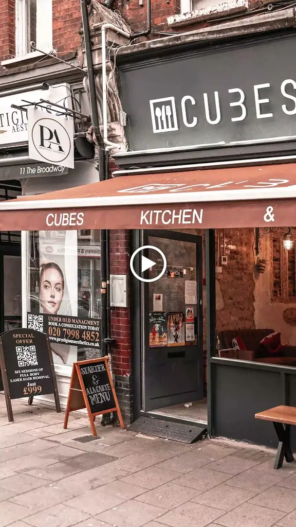 Cubes_Crouch End_slider_image_2