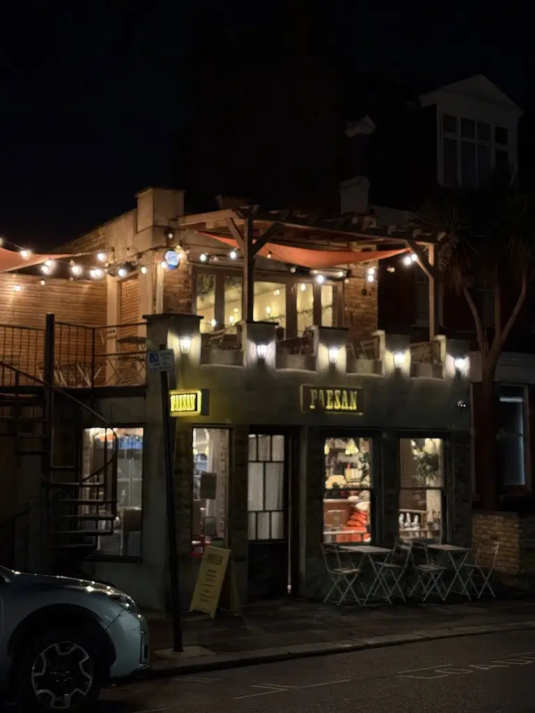 Timon Solár_Paesan Crouch End_Crouch End_review