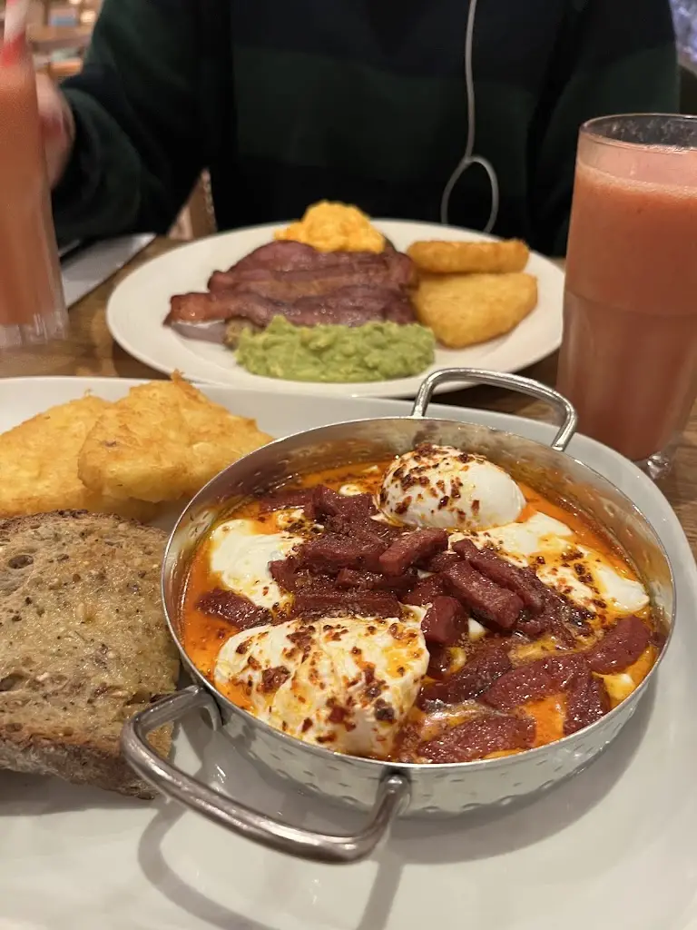 Tahlia Phillips_Beam_Crouch End_review