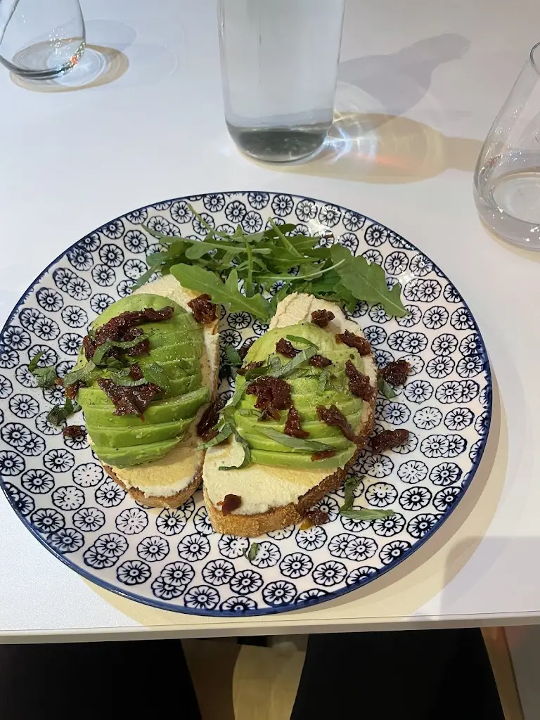 Rebecca Sawers_Brunch on the Hill_Crouch End_review