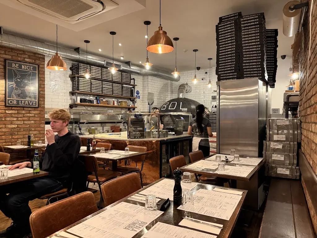 Bufala Di Londra restaurant in Crouch End