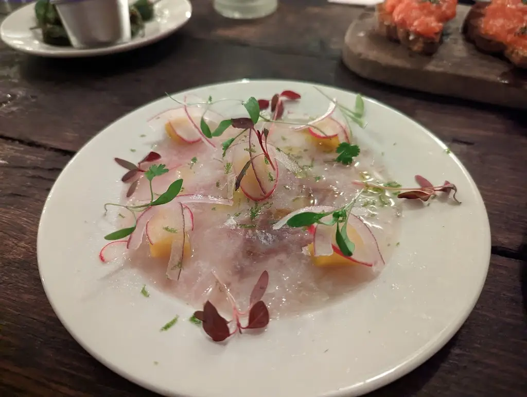 Menu_Bar Esteban_Crouch End_image_5