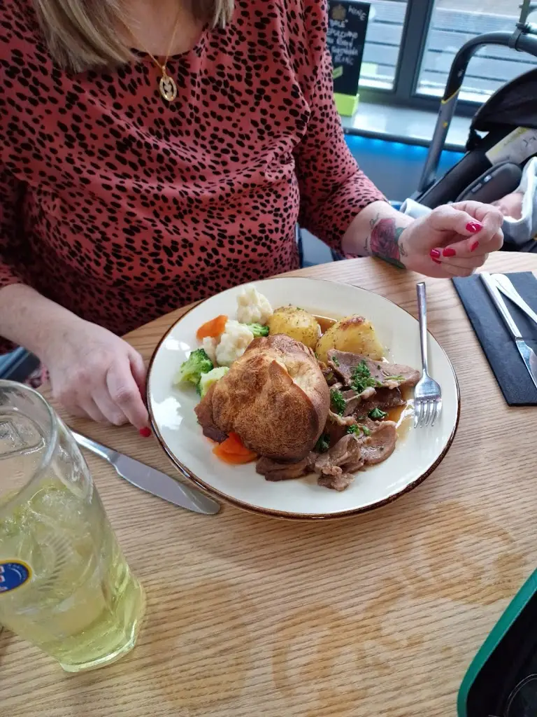 Menu_White Hart_Cuxton_image_6