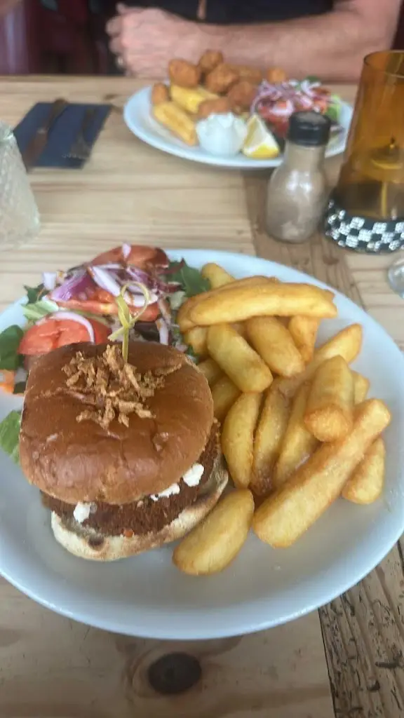 Glenn_White Hart_Cuxton_review