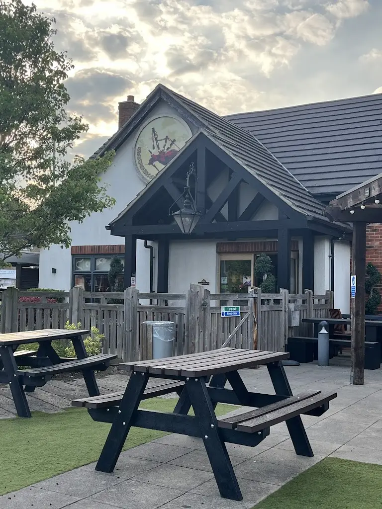 Hayley J Bacon_Pipe Major_Dagenham_review