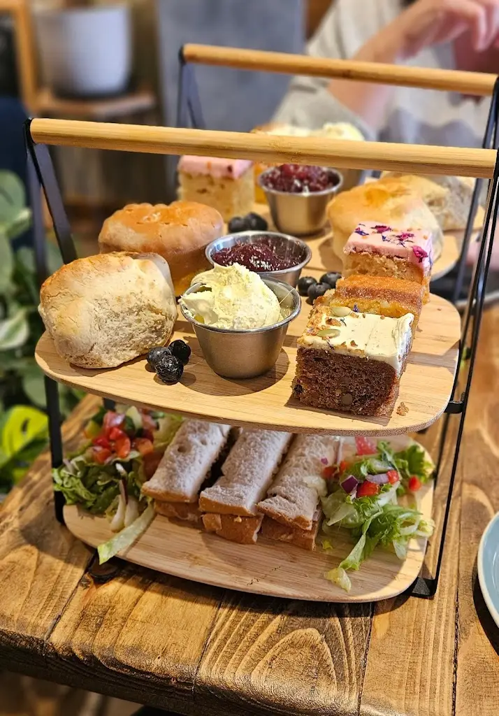 CLouise 94_The Lime Tree_Cullompton_review