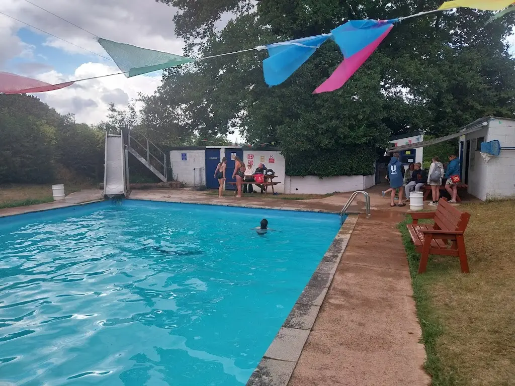 Richard Goates._The Five Bells Community Pub_Cullompton_review