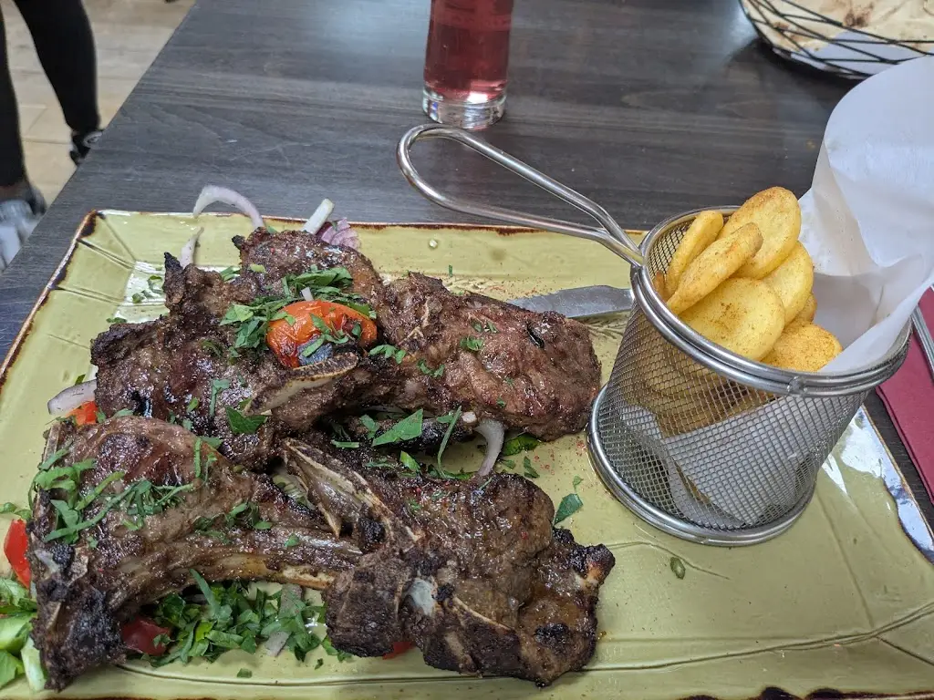 Heather Lambert_Layla Lebanese Restaurant_Culcheth_avis