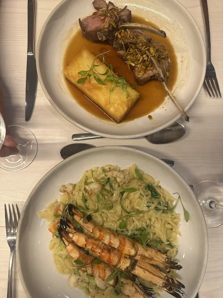 Gustavo Terrace Bar & Kitchen_Culcheth_slider_image_3