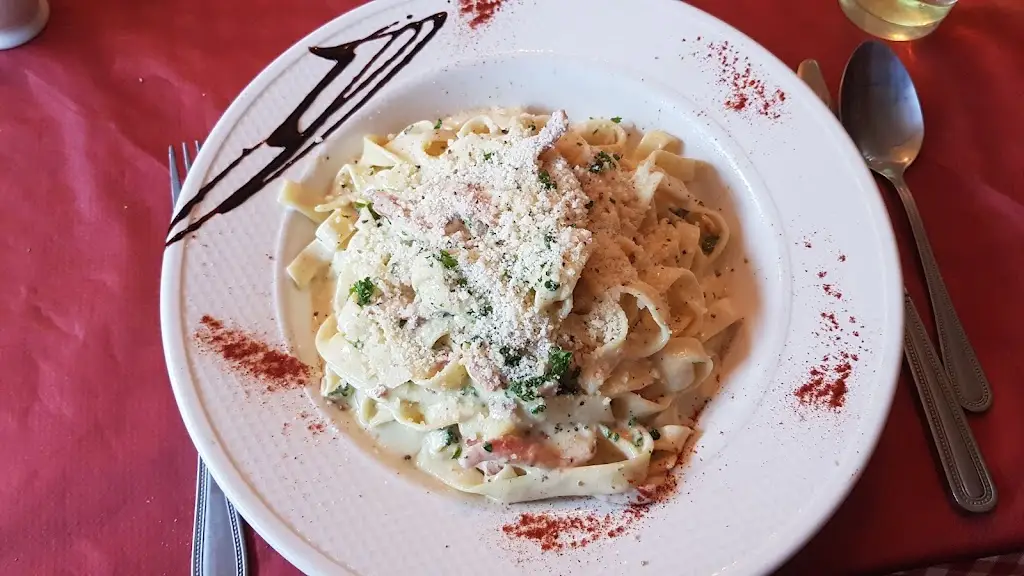 Don Luigi_Culcheth_slider_image_3