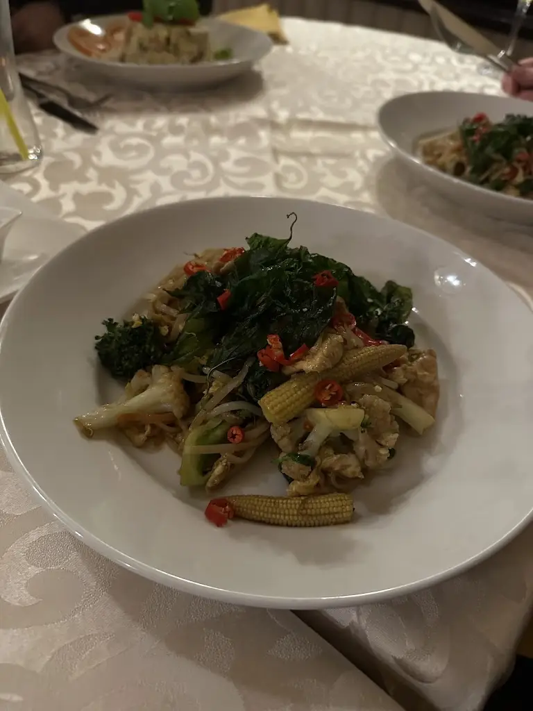 Tim Roberts_Thai Paragon restaurant & bar_Culcheth_review