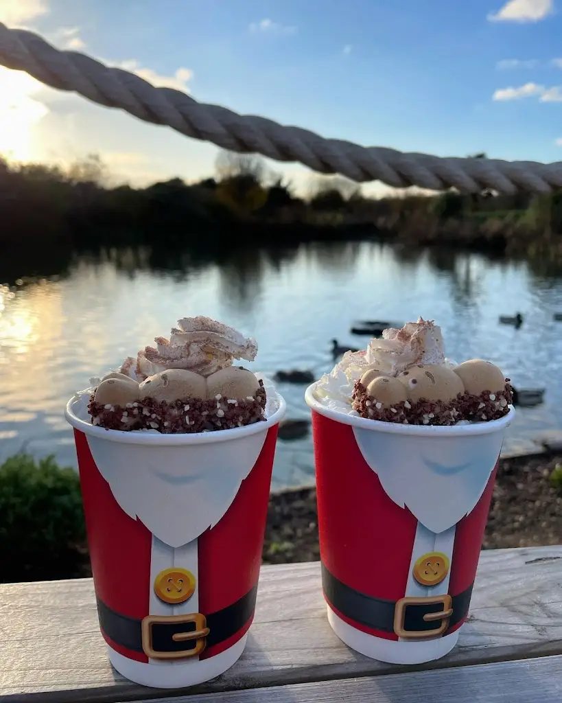 Partridge Lakes Cafe_Culcheth_slider_image_3