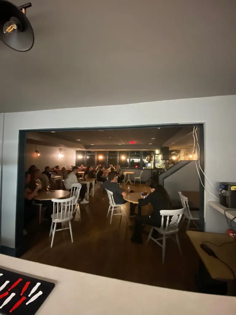 Mindies Bar and Grill_Culcheth_slider_image_3