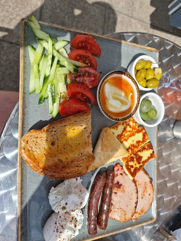 Menu_Loca Cafe Bistro and Lounge_Cuffley_image_6