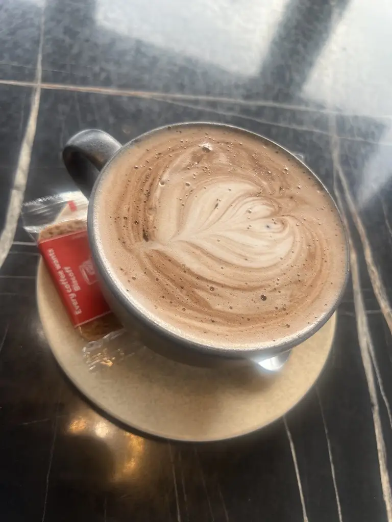 Beatrice M Burke_Loca Cafe Bistro and Lounge_Cuffley_review